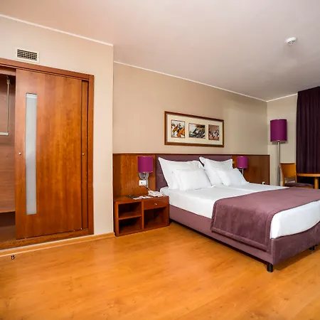 Vila Gale Opera Szálloda 4*