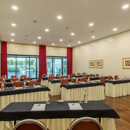 Gale Opera Hotel 4*