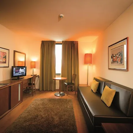 Gale Opera Hotel 4*