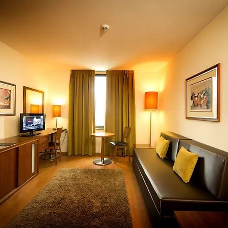 Gale Opera מלון 4*