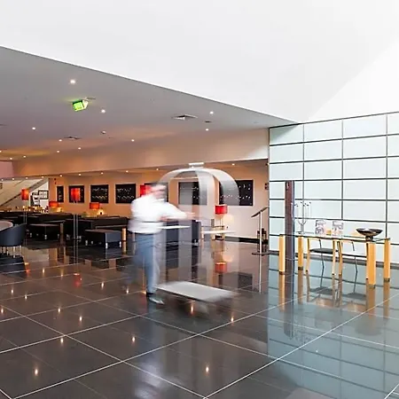 Gale Opera Hotel