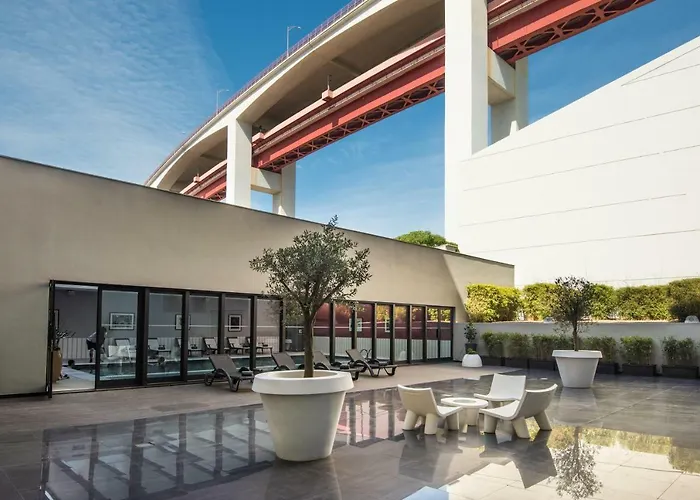 Gale Opera Szálloda